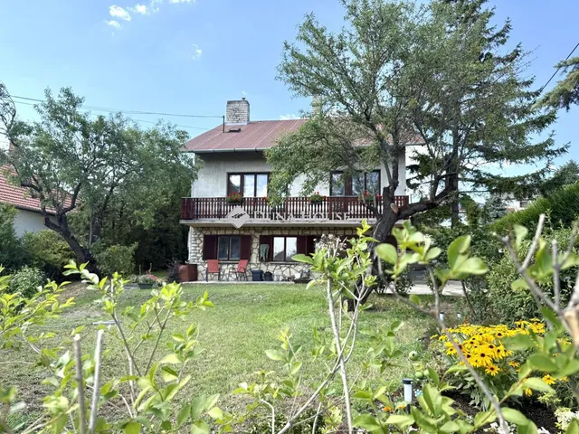 Eladó ház Balatonfüred 180 nm