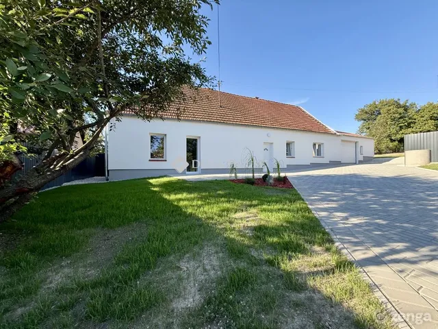 Eladó ház Szentgál 125 nm