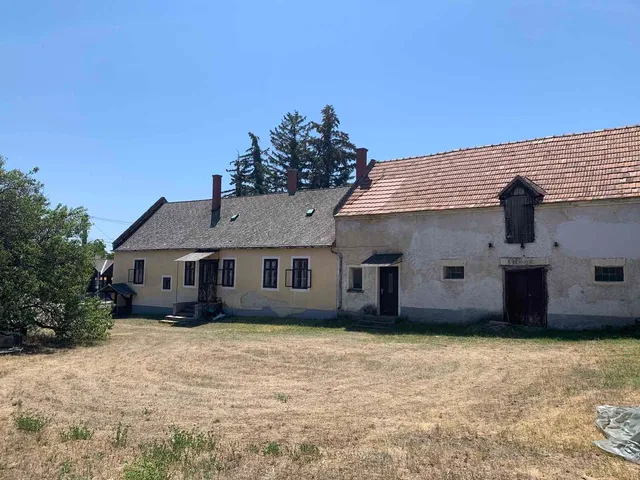 Eladó ház Balatonfüred, Bajcsy-Zsilinszky utca 300 nm