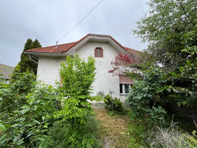 Eladó ház Tolna 90 nm