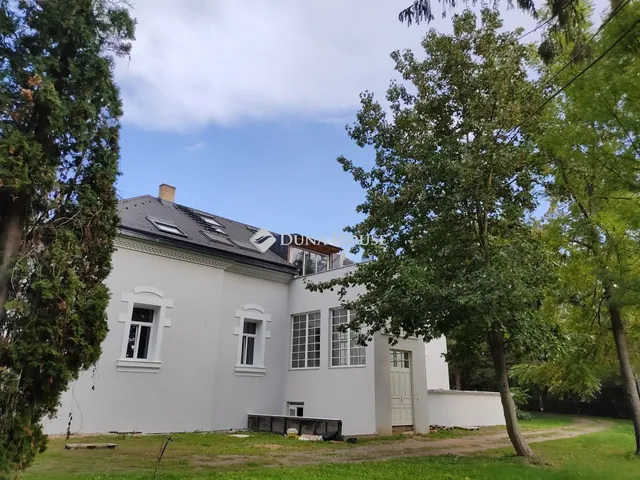Eladó ház Paks 604 nm