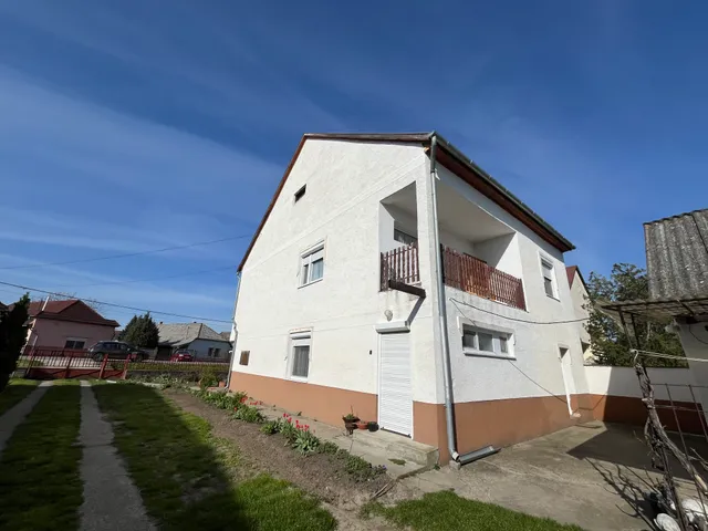 Eladó ház Dunaszentgyörgy 140 nm