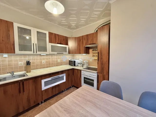 Eladó lakás Paks, Kurcsatov utca 54 nm