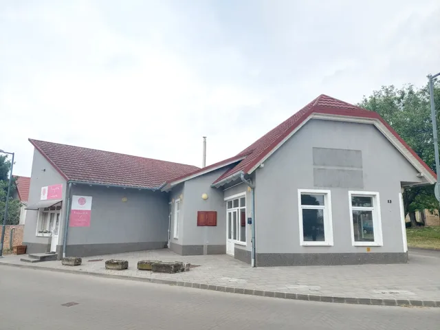 Eladó ház Paks 159 nm