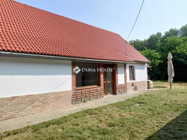 Eladó ház Györköny 84 nm