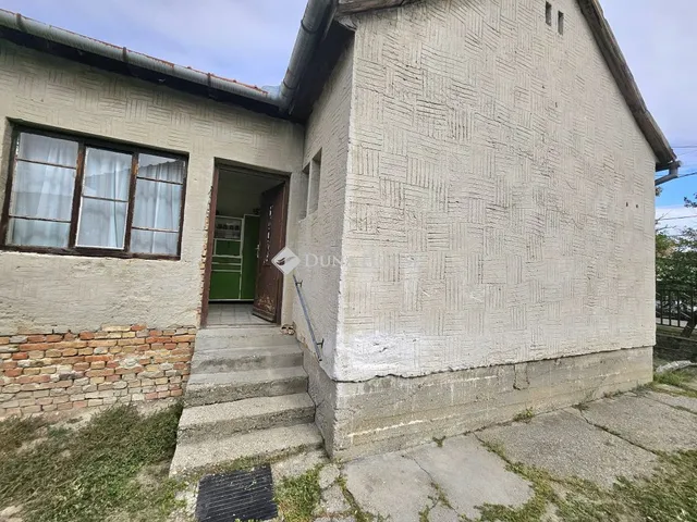 Eladó ház Bátaszék 70 nm