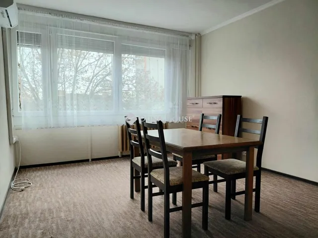 Kiadó lakás Paks, Építők útja 54 nm