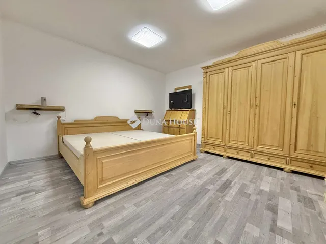 Eladó ház Dunaföldvár, Pentele utca 79 nm