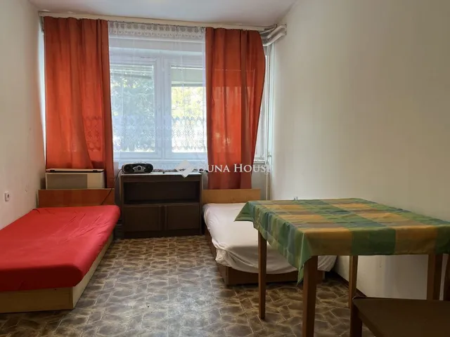 Kiadó ház Fadd, Arany János utca 140 nm