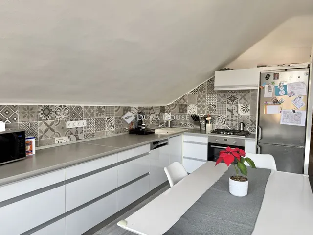 Eladó lakás Pécs 113 nm