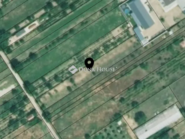 Eladó telek Paks, Vácika utca 1142 nm