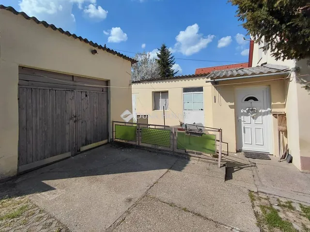 Eladó ház Paks 110 nm