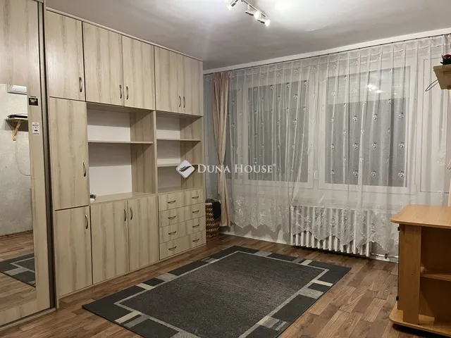 Kiadó lakás Paks 54 nm