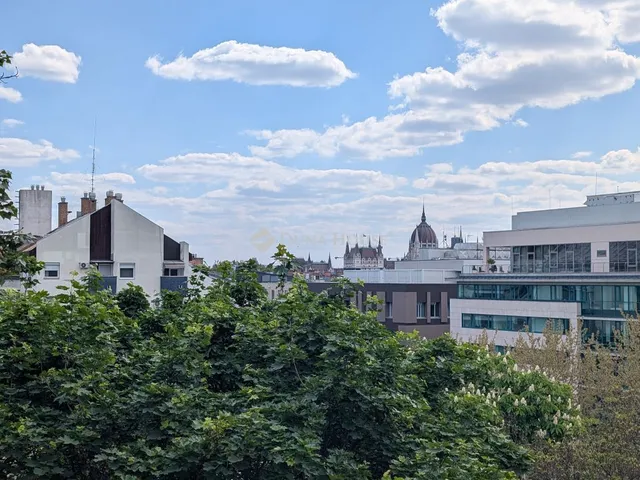 Eladó lakás Budapest II. kerület 66 nm