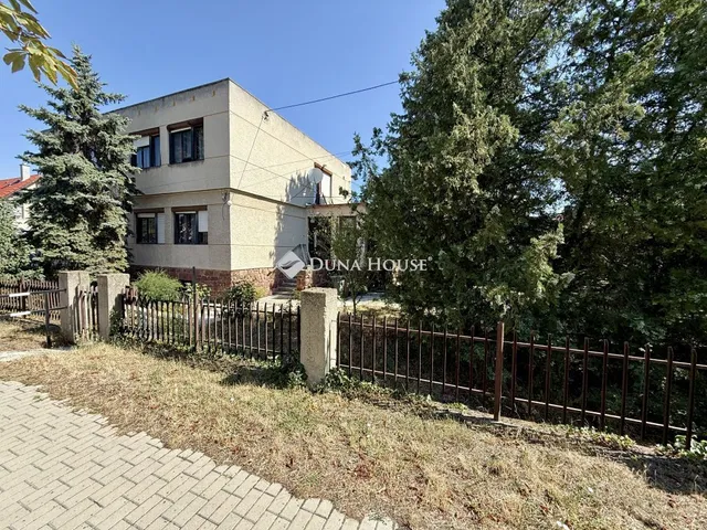 Eladó ház Százhalombatta 139 nm
