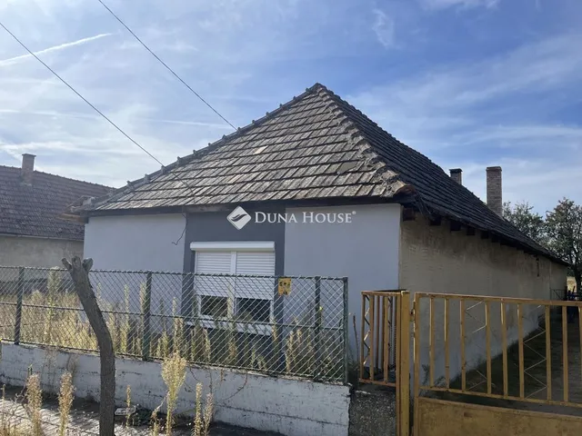 Eladó ház Németkér, Széchenyi utca 71 nm