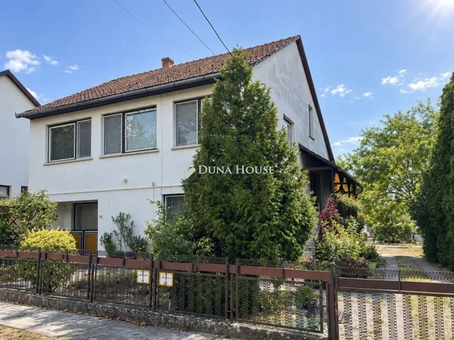 Eladó ház Várdomb 136 nm