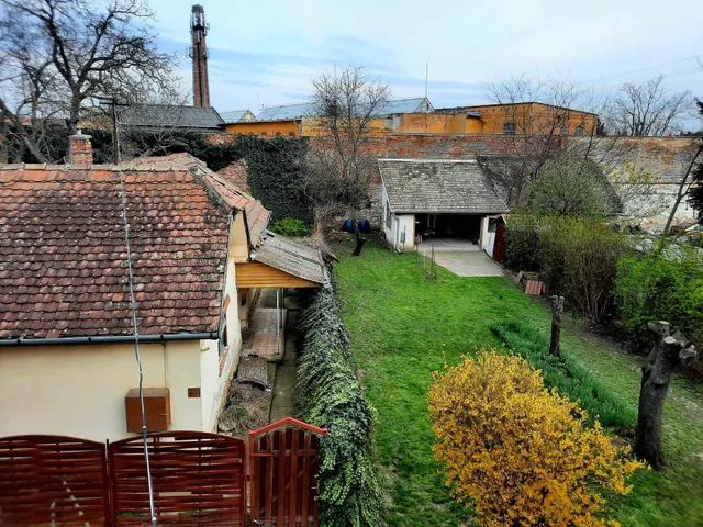 Eladó ház Budakalász 230 nm