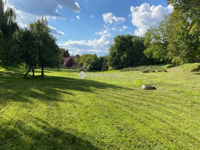 Eladó telek Biatorbágy 4905 nm