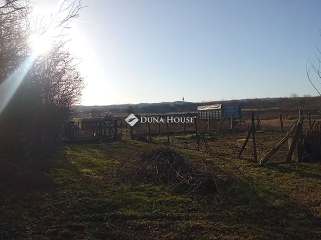 Eladó ház Tabajd, Petőfi Sándor utca 111 nm