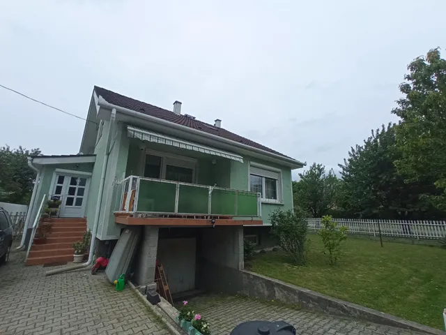 Eladó ház Biatorbágy 200 nm