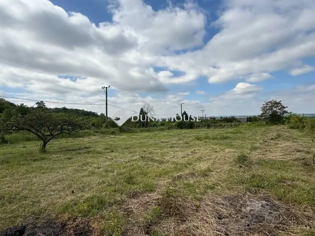 Eladó telek Biatorbágy 2652 nm