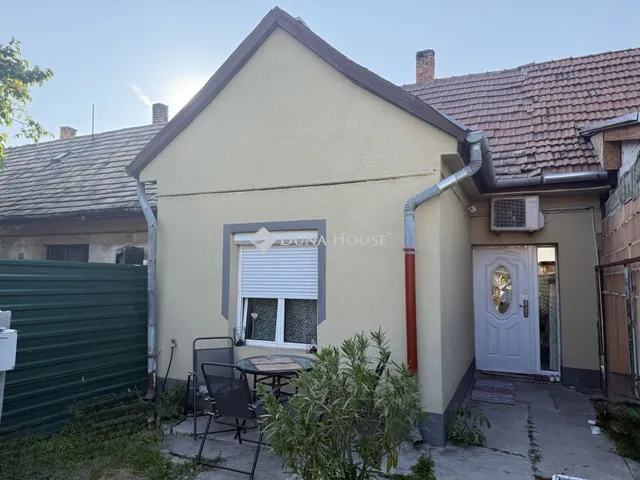 Eladó ház Bicske 35 nm
