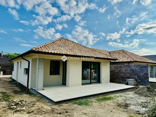 Eladó ház Herceghalom 114 nm