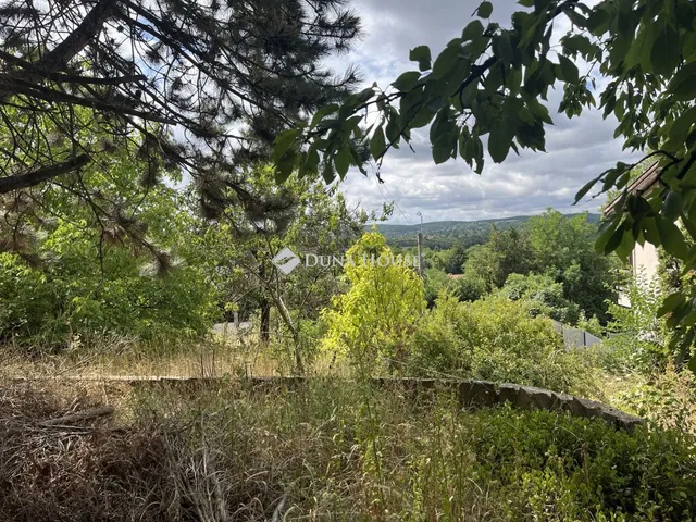 Eladó telek Budaörs 980 nm