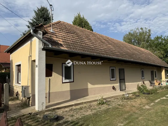 Eladó ház Vértesacsa 98 nm