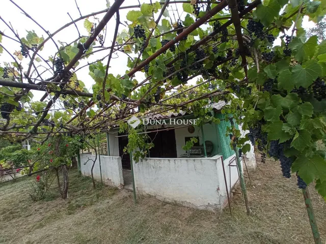 Eladó telek Biatorbágy, Mészáros dűlő 1462 nm