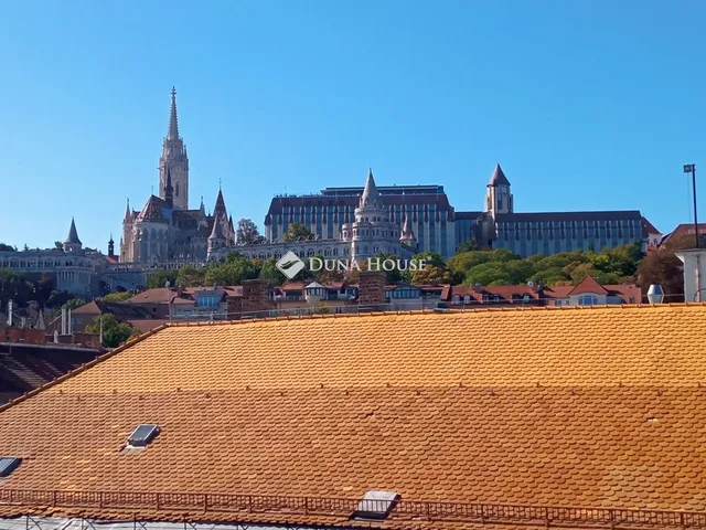 Eladó lakás Budapest I. kerület, Fő utca 60 nm