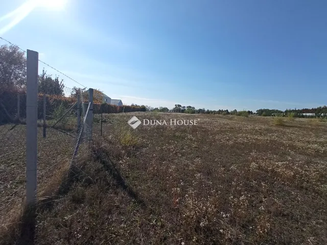 Eladó telek Páty, Határ út 6335 nm