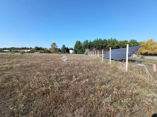 Eladó telek Páty, Határ út 6335 nm