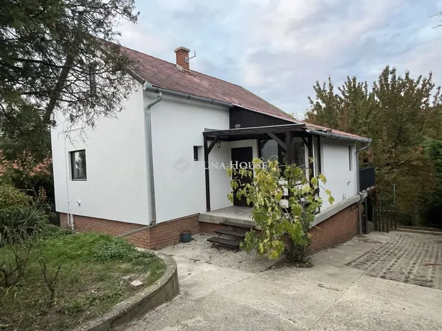 Eladó ház Telki 148 nm
