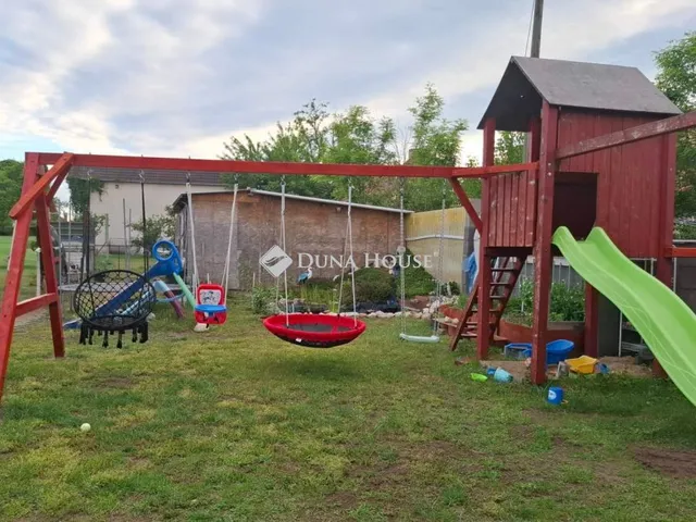 Eladó ház Ócsa 136 nm