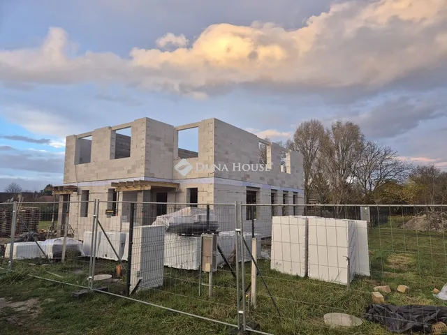 Eladó ház Gárdony, Móricz Zsigmond utca 161 nm