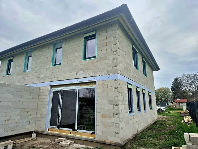 Eladó ház Gárdony, Móricz Zsigmond utca 161 nm