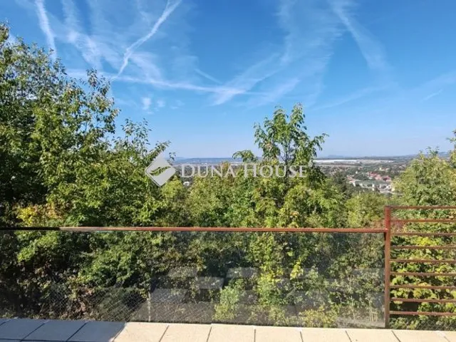 Eladó ház Biatorbágy 83 nm