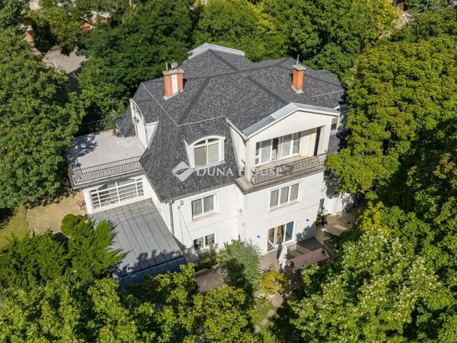 Eladó ház Budapest XII. kerület, Csaba utca 400 nm