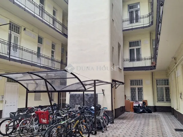 Kiadó lakás Budapest V. kerület, Veres Pálné utca 70 nm