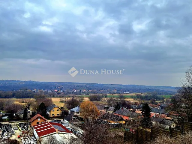 Eladó telek Vál 1418 nm