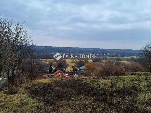 Eladó telek Vál, Jókai Mór utca 1418 nm