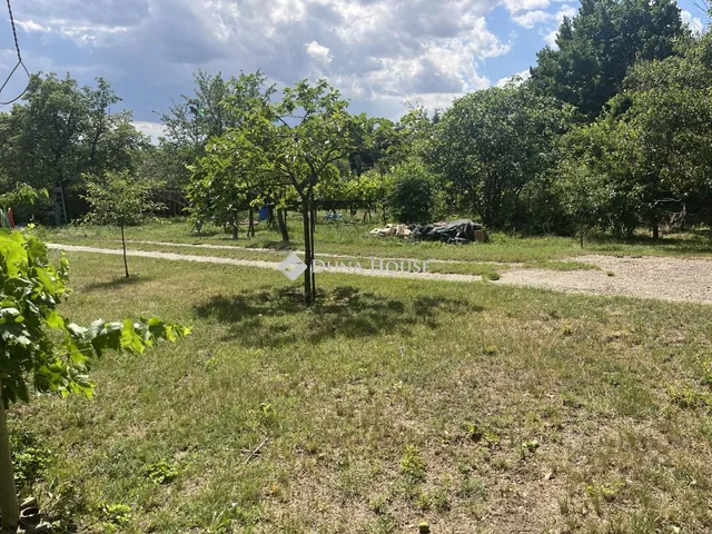 Eladó telek Telki 1778 nm