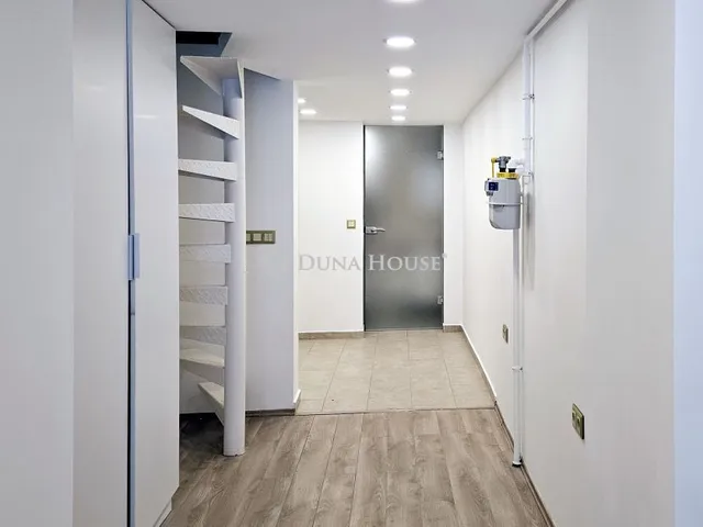 Eladó lakás Budapest VII. kerület, Garay tér 35 nm