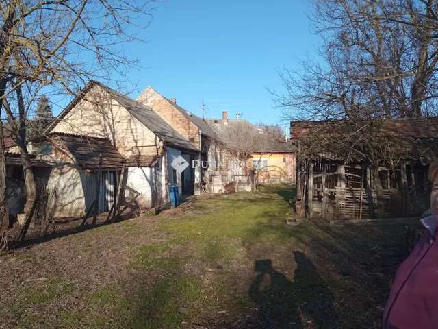 Eladó ház Tabajd 111 nm