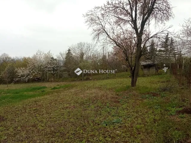 Eladó telek Biatorbágy 900 nm