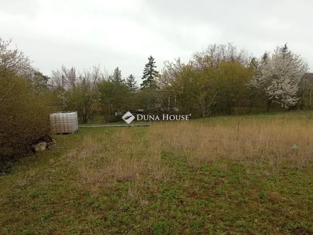 Eladó telek Biatorbágy, Boglárka utca 900 nm