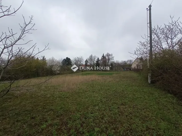 Eladó telek Biatorbágy, Boglárka utca 900 nm
