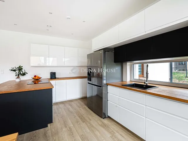 Eladó ház Budajenő, Lugas utca 160 nm